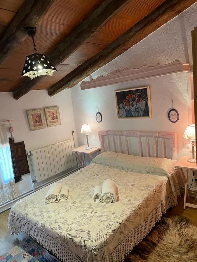 Casa Rural Vicenta 1750 Альбентоса Экстерьер фото