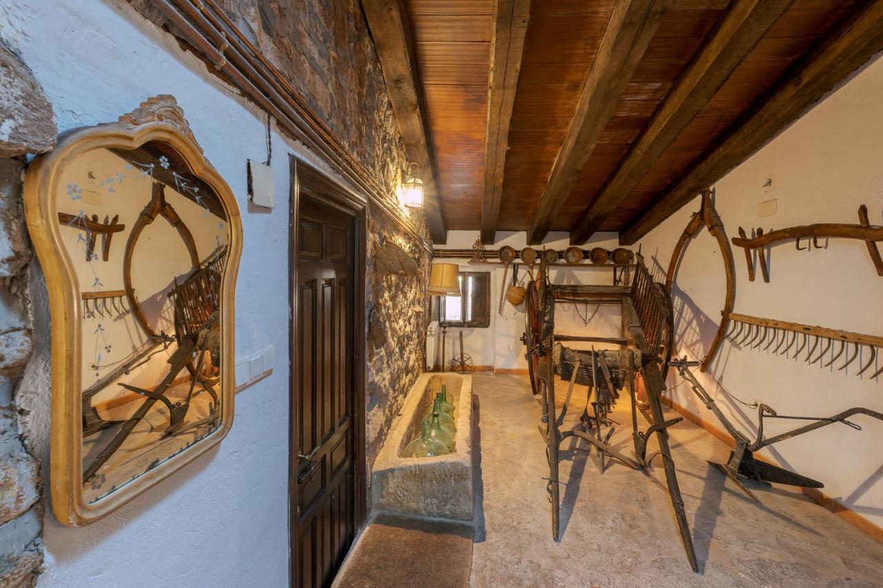 Casa Rural Vicenta 1750 Альбентоса Экстерьер фото